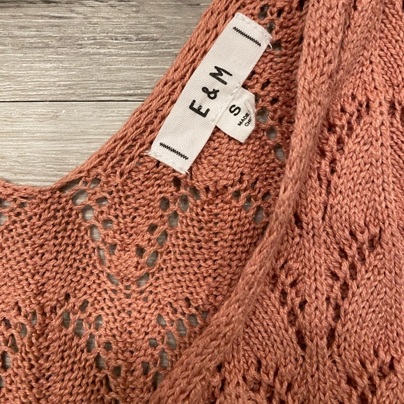 E&M Knit V-neck Sweater Tank Top Women’s Size Small Mauve Pink - Picture 5 of 5